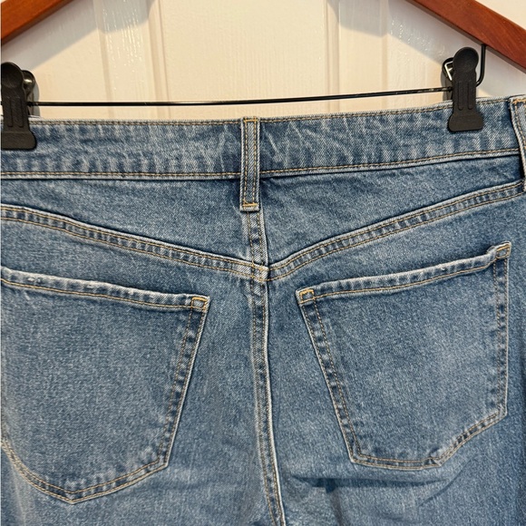 Old Navy High Rise OG Loose Secret-Smooth Pockets Medium Wash Jeans Size 6 - Picture 5 of 14